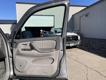 2003 toyota sequoia limited with 147145 miles for sale near elk-river, minnesota 5b6d6b1ba99d4d5a8af34bbfc541111f.jpg