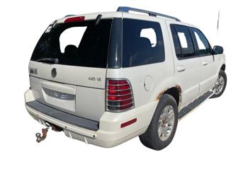 2004 mercury mountaineer convenience-1 with 231936 miles for sale near elk-river, minnesota 5b8fe670c70542d1ac05aa27a210c9d7.jpg
