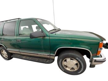 1999 chevrolet tahoe 4-door-4wd with 193393 miles for sale near elk-river, minnesota 5cb66e9ec6014b3f9b69f95d2439849d.jpg