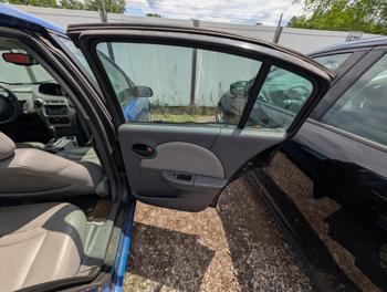 2004 saturn ion sedan-3 with 196187 miles for sale near elk-river, minnesota 5d35c91b518840c2a30a22fc69aedaf4.jpg