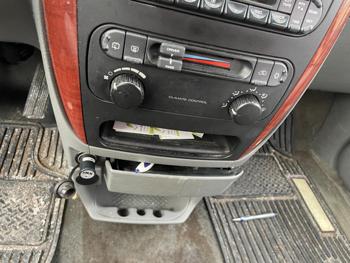 2006 chrysler town-and-country base-lx with 227559 miles for sale near elk-river, minnesota 5d38bb4df2fb4d8d925a52a462404fc0.jpg