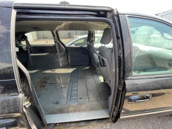 2007 chrysler town-&-country touring with 117292 miles for sale near elk-river, minnesota 5dd19fe34d30415fb2a4c8c6868d96e7.jpeg
