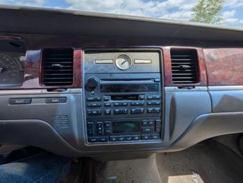 2003 lincoln town-car signature for sale near elk-river, minnesota 5de8eba4a02c4e34ba968f63d626f83d.jpg