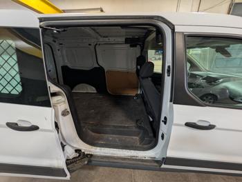 2018 ford transit-connect cargo-van with 184592 miles for sale near elk-river, minnesota 5deac6492e504a01b170be98871df811.jpg