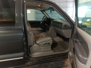 2003 chevrolet suburban 1500-4wd with 287351 miles for sale near elk-river, minnesota 5e0545ad4190434e8cc5a32d30a84bd9.jpg