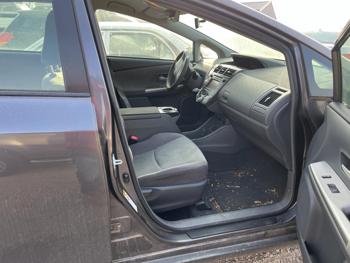 2013 toyota prius-v with 153265 miles for sale near elk-river, minnesota 5e7e8cbc347242ea910080068f3e6f94.jpg