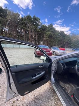 2006 honda accord ex-l-sedan-at with 300720 miles for sale near elk-river, minnesota 5f1a712355b7402b86a54a4e9370f26a.jpeg