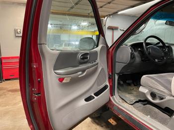 2000 ford f-150 xl with 194328 miles for sale near elk-river, minnesota 5fa587352bb0413e96a0eae8a2ed7d70.jpg