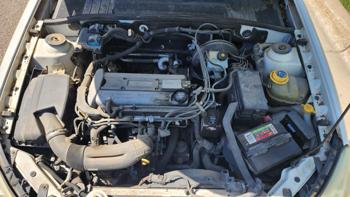 2003 saturn l-series-sedan l200 with 158898 miles for sale near burnsville, minnesota 5fe6161cc2ea4da482d1512d68a0d72f.jpg