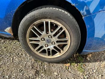2010 ford focus se-sedan with 252948 miles for sale near elk-river, minnesota 5fea56c32d7340c9aa696578f4dd32f0.jpg