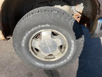 1999 gmc suburban 1500-4wd with 201982 miles for sale near elk-river, minnesota 60267f9bada74680a921acc941186c16.jpeg