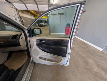 2011 dodge grand-caravan mainstreet with 214928 miles for sale near elk-river, minnesota 60e9130b505e40fcbd109147de6e7a5e.jpg