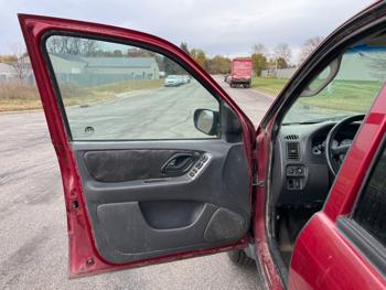 2004 ford escape with 115692 miles for sale near elk-river, minnesota 610c3ba7a3234c0f9539febf2e3a77f7.jpeg