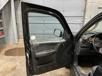 2004 jeep liberty sport-4wd with 104085 miles for sale near elk-river, minnesota 617c590055484ae3bfd830bf938f0a82.jpeg