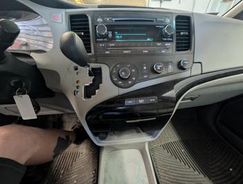 2011 toyota sienna le-8-pass-v6 with 180000 miles for sale near elk-river, minnesota 61c12c9677d24bb9b2386cfde188b8cb.jpg