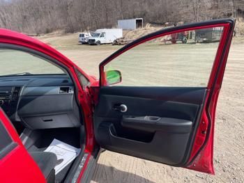 2011 nissan versa 1.8-sl-hatchback with 161381 miles for sale near jordan, minnesota 6207bd212b8a4281b803fcc6a894e4e6.jpeg