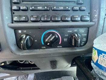 2002 ford f-150 xlt-supercrew-short-bed-4wd with 282822 miles for sale near savage, minnesota 6273b55b465245fdae02b0308d81cc0d.jpeg