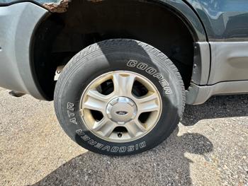 2003 ford escape xlt-popular-2-4wd with 165026 miles for sale near elk-river, minnesota 633de3c038514641ab213893bc0fc9d5.jpeg