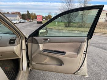 2005 toyota camry with 296470 miles for sale near elk-river, minnesota 639b318cff944699b85a72e5d098e778.jpeg