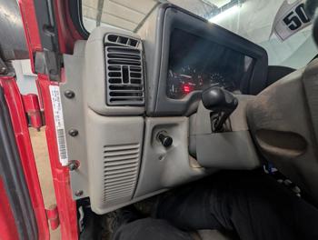 1998 jeep wrangler se with 165405 miles for sale near elk-river, minnesota 64120b3f6fd24b29a37e5074bb3ea60a.jpg