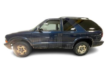2002 chevrolet blazer 2-door-4wd-ls with 141544 miles for sale near elk-river, minnesota 6502859b3398478b9249a5836e61e6ac.jpg