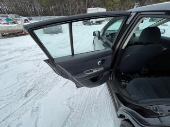 2011 nissan versa 1.8-sl-hatchback with 110947 miles for sale near elk-river, minnesota 65b6fc82b6034faa934cf65d1f7a057e.jpeg