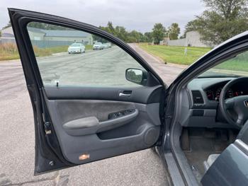 2004 honda accord lx-sedan-at-with-front-side-airbags with 155004 miles for sale near elk-river, minnesota 66461f72dee54bdaad12acc9cd480739.jpeg