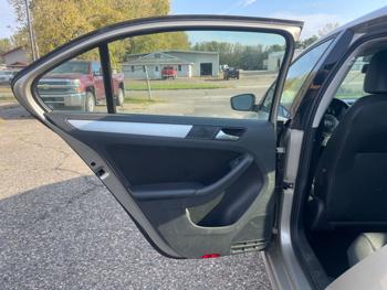2013 volkswagen jetta se with 158676 miles for sale near annandale, minnesota 66898ba5c6aa455ba7472ab5ab30f843.jpeg