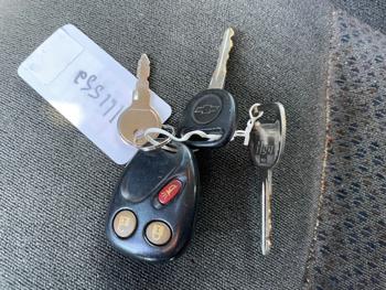 2004 chevrolet silverado-1500 ext.-cab-short-bed-4wd with 141858 miles for sale near elk-river, minnesota 66a678d55a03475d893b7724581afa38.jpeg