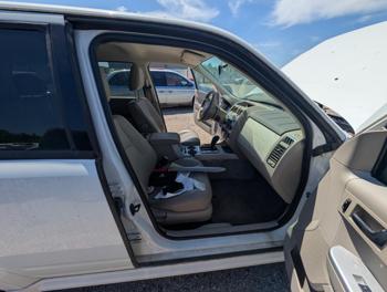 2008 mercury mariner v6-4wd with 165493 miles for sale near elk-river, minnesota 6707eb4d76f84025a2f605527df71b27.jpg
