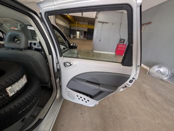 2008 chrysler pt-cruiser base with 131963 miles for sale near elk-river, minnesota 674b0fe16f88450aaf9be38aba8bcf7d.jpg