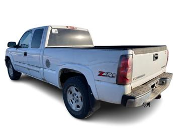 2004 chevrolet silverado-1500 ext.-cab-short-bed-4wd with 141858 miles for sale near elk-river, minnesota 690cd9d289f7473e96fe95a5a1822f44.jpg