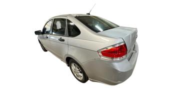 2009 ford focus se-sedan with 189163 miles for sale near elk-river, minnesota 69536e9167bb4e7ab79f9f050057404d.jpg