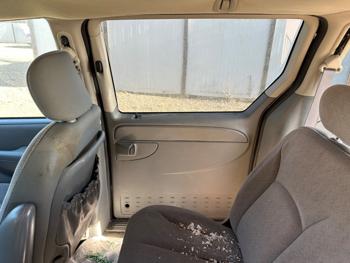 2006 chrysler town-&-country base with 141271 miles for sale near elk-river, minnesota 69dc2c49cbd4473699fc0ac3cecf3627.jpeg