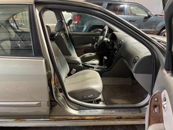 2001 infiniti i30 base with 137190 miles for sale near elk-river, minnesota 69ff4b0f2f434f5ea5bcd4a42d4d98ac.jpg