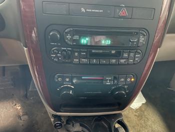 2006 chrysler town-&-country base with 98507 miles for sale near elk-river, minnesota 6b4f1d17c5c7429580e01f0ee3d3aab5.jpeg