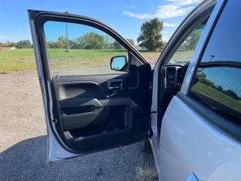 2018 chevrolet silverado-1500 lt-double-cab-4wd with 157228 miles for sale near hastings, minnesota 6b579105e6e24738bb75a59f5d667dbe.jpeg