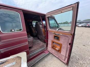 1991 gmc vandura g2500 with 151379 miles for sale near elk-river, minnesota 6bf633d52cd04591a41208e2f383327b.jpeg
