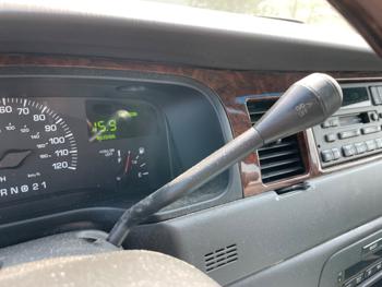 2002 lincoln town-car signature with 144823 miles for sale near elk-river, minnesota 6c1e3cae3f5546439abcf844fa4b19dc.jpeg