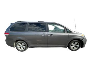 2011 toyota sienna le-8-pass-v6 with 190349 miles for sale near elk-river, minnesota 6d9e9f338b37443fb42b52e8ad481e80.jpg