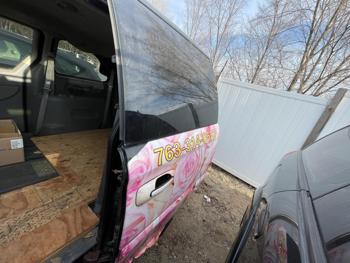 2006 chrysler town-and-country base-lx with 227559 miles for sale near elk-river, minnesota 6dcabd7a0b97444fb5af73fb62532416.jpg