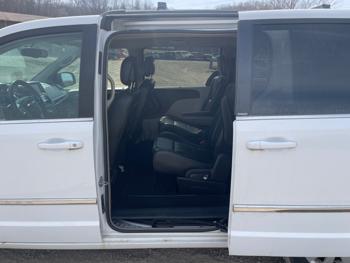 2013 chrysler town-&-country touring with 167796 miles for sale near jordan, minnesota 6dded4d9f66f48ffb5b10a83619056b9.jpeg