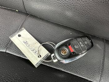 2014 volkswagen touareg vr6-lux with 142869 miles for sale near burnsville, minnesota 6e31948610864689b282a2bb303693dc.jpeg