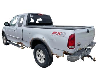 2003 ford f-150 xl-supercab-4wd with 165733 miles for sale near elk-river, minnesota 6e41fbf64f4e472ab0ac73b7a5e57be8.jpg