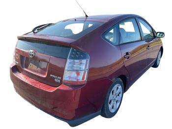 2005 toyota prius 4-door-liftback with 201059 miles for sale near elk-river, minnesota 6f5308c08f6e4e35b2184fc4ca140d15.jpg
