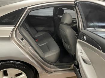 2012 hyundai sonata-hybrid base with 143849 miles for sale near elk-river, minnesota 6fa140eba74046e4bb4bd0105341d0b0.jpg