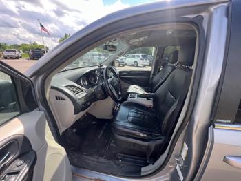 2013 chrysler town-&-country touring with 186361 miles for sale near savage, minnesota 6fdc8204ae3c4e0c8f697a078fdb3557.jpeg