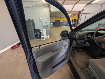 2005 dodge grand-caravan sxt with 85335 miles for sale near elk-river, minnesota 6ffce658a68b4a9d985933ef8d7e6f3b.jpg