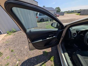 2015 chevrolet cruze 1lt-auto with 198062 miles for sale near elk-river, minnesota 70547b7f5f7348dead080334199410cb.jpg