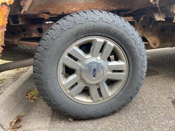 2008 ford f-150 xlt-supercrew-short-box-4wd with 136261 miles for sale near fridley, minnesota 70a3fff353574f1ba1ee20009b97e1fc.jpeg